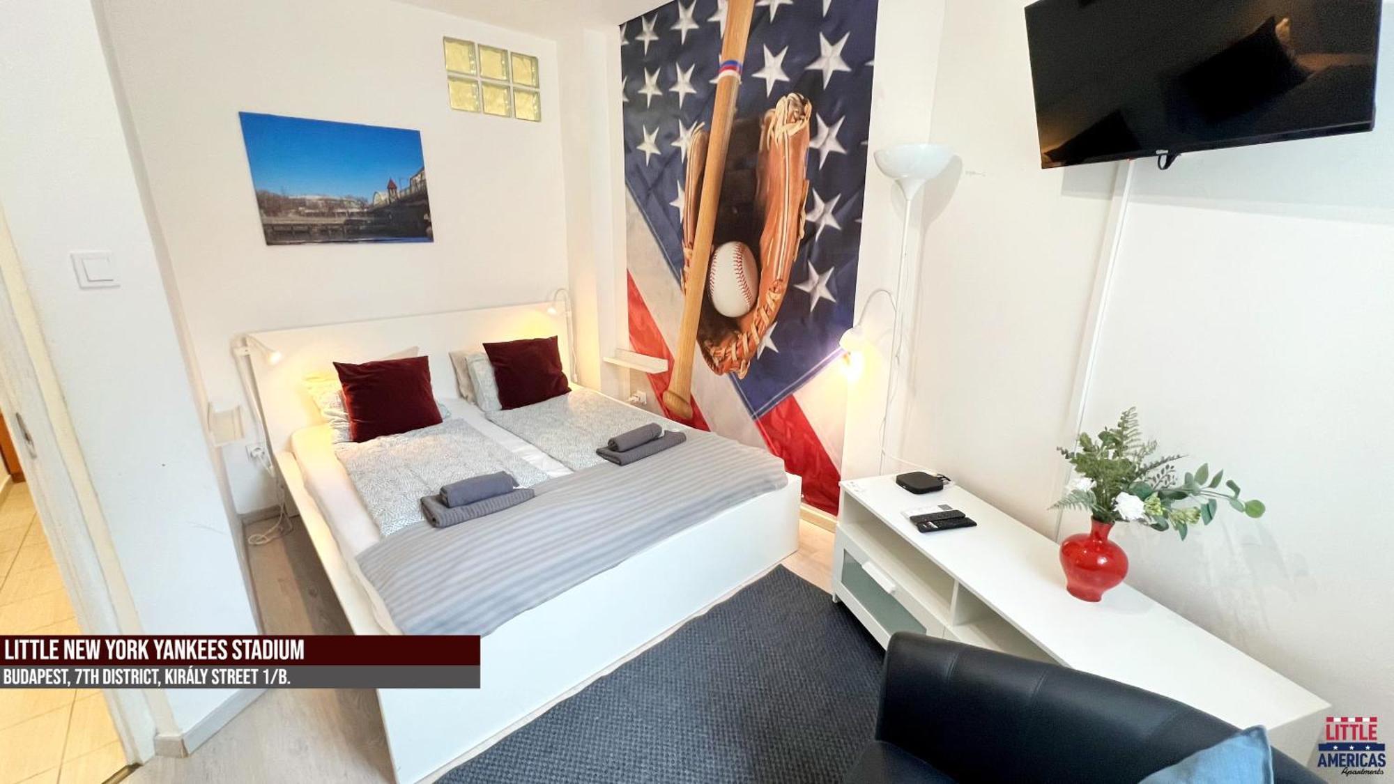 Little Americas New York Central Apartments Budapest Exterior photo
